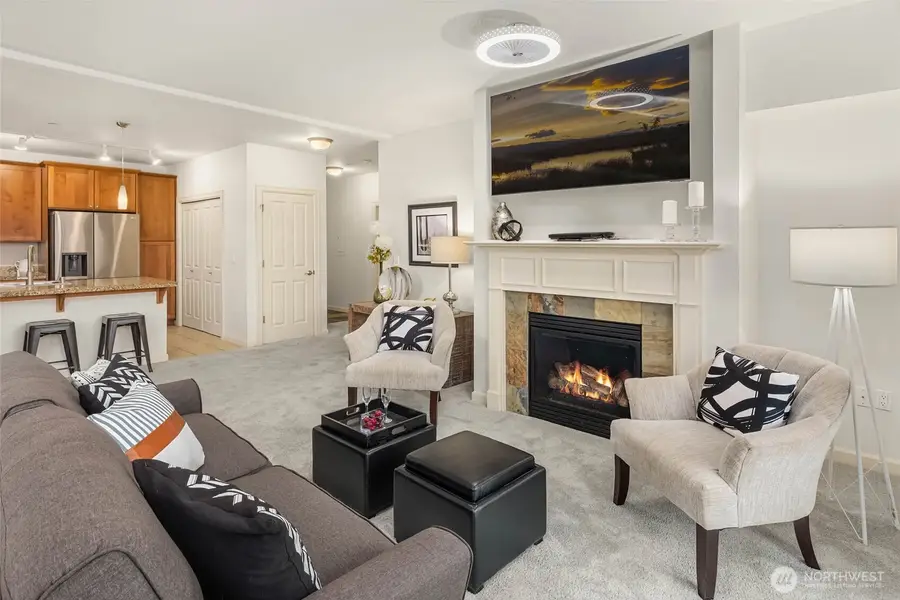 6800 132nd Place Se #E207, Newcastle, WA 98059 - #3