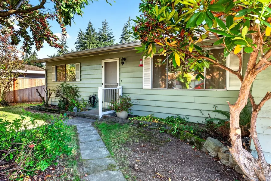 10230 126th Avenue Se, Renton, WA 98056 - #3