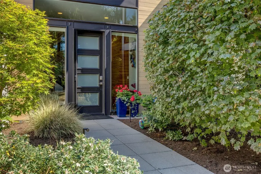 7560 86th Avenue Se, Mercer Island, WA 98040 - #2