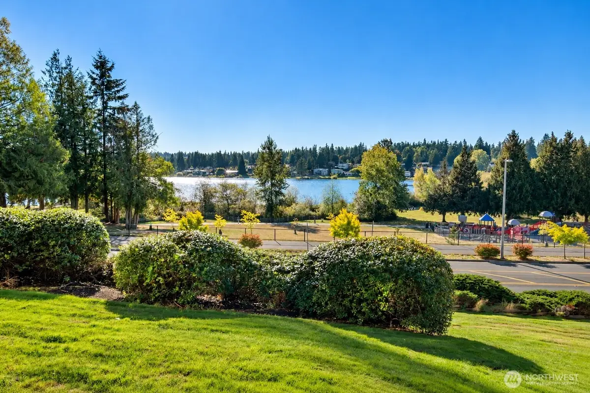 23507 Lakeview Dr #B103, Mountlake Terrace, WA 98043 - #1