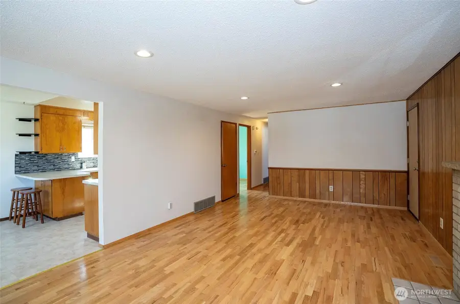 7222 E E Street, Tacoma, WA 98404 - #3