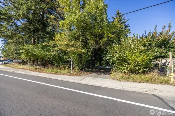 12900 Beverly Park Road #4, Mukilteo, WA 98275