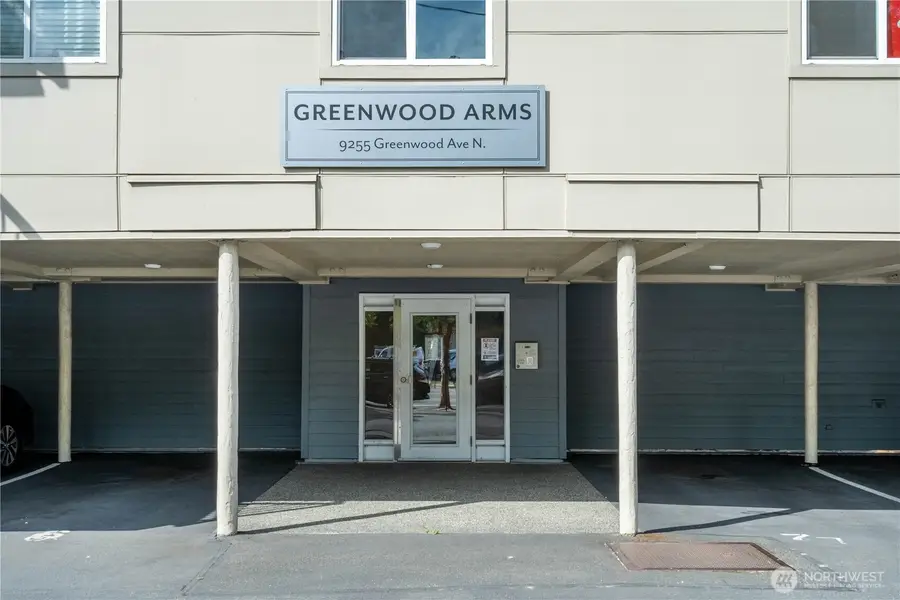 9255 Greenwood Avenue N #34, Seattle, WA 98103 - #3