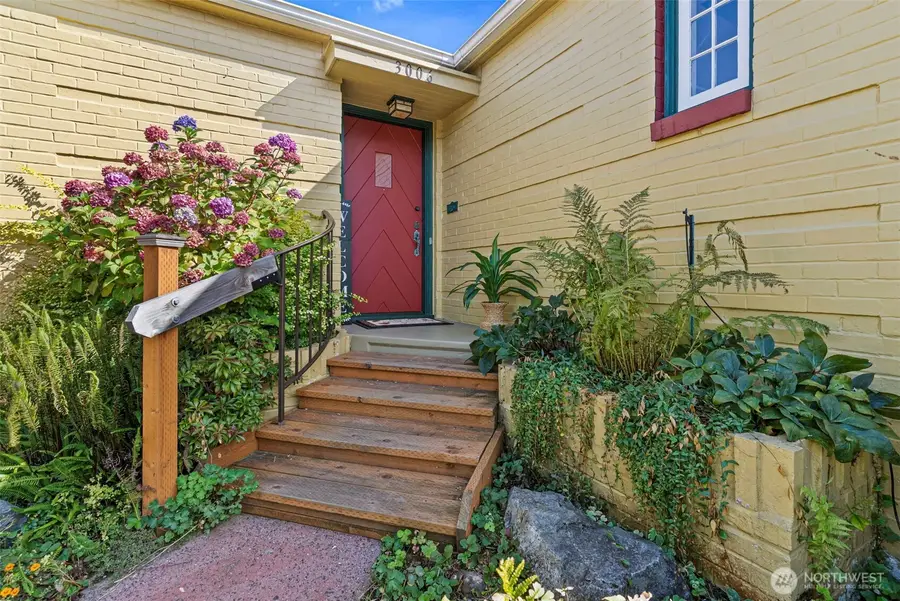 3006 36th Avenue Sw, Seattle, WA 98126 - #3