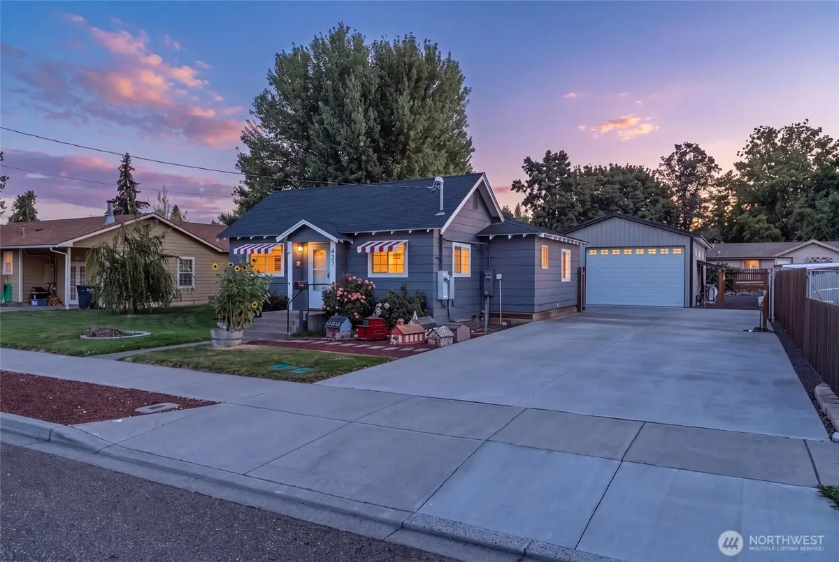 1023 S 3rd Street, Dayton, WA 99328 - #1