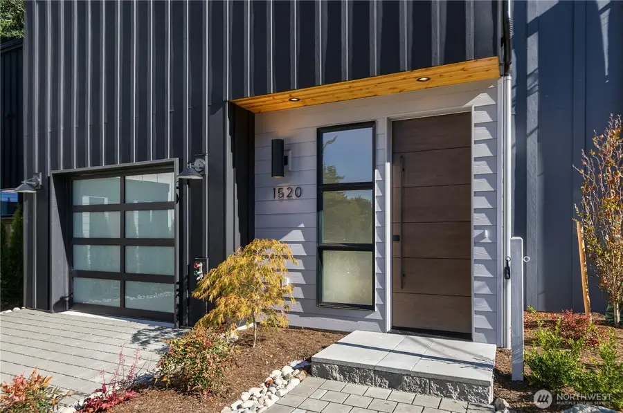 1520 NE 113th Street, Seattle, WA 98125 - #2