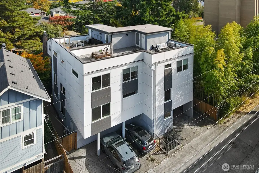 6325 34th Avenue Sw #C, Seattle, WA 98126 - #2