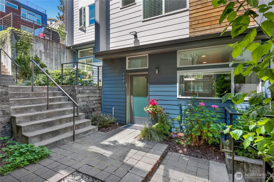 2605 22nd Avenue W #B, Seattle, WA 98199 - #2