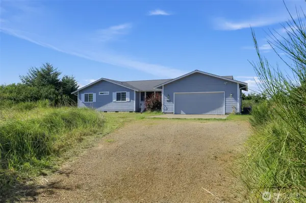 2743 State Route 109, Ocean Shores, WA 98569