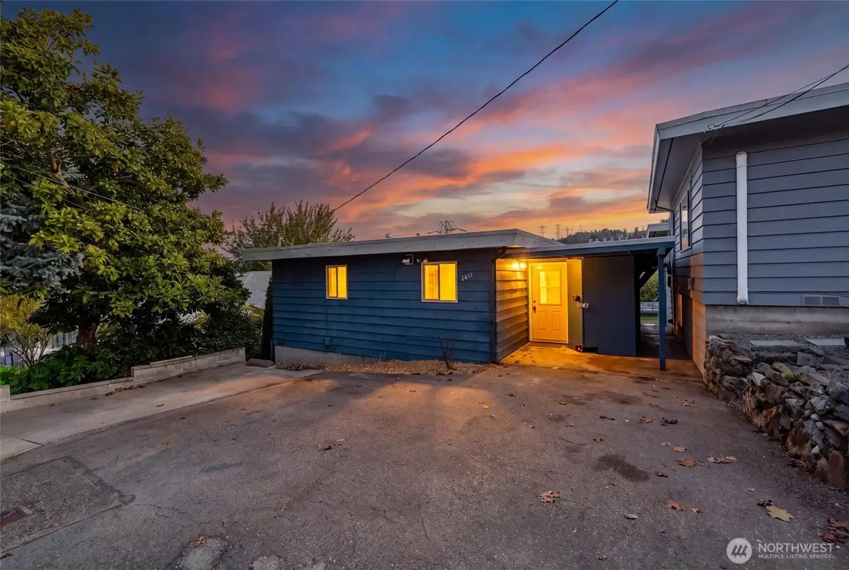 1404 Whitworth Avenue S, Renton, WA 98055 - #1