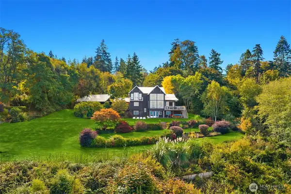 12020 SW Cedarhurst Road, Vashon, WA 98070