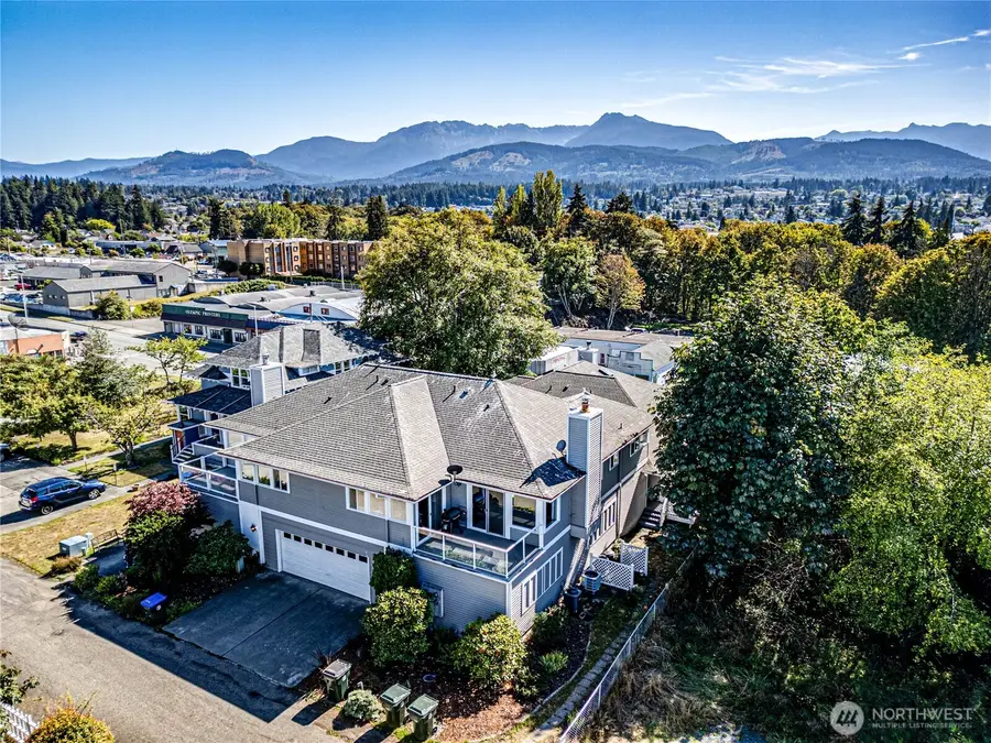 229 E 1st St Unit 1, Port Angeles, WA 98362 - #2
