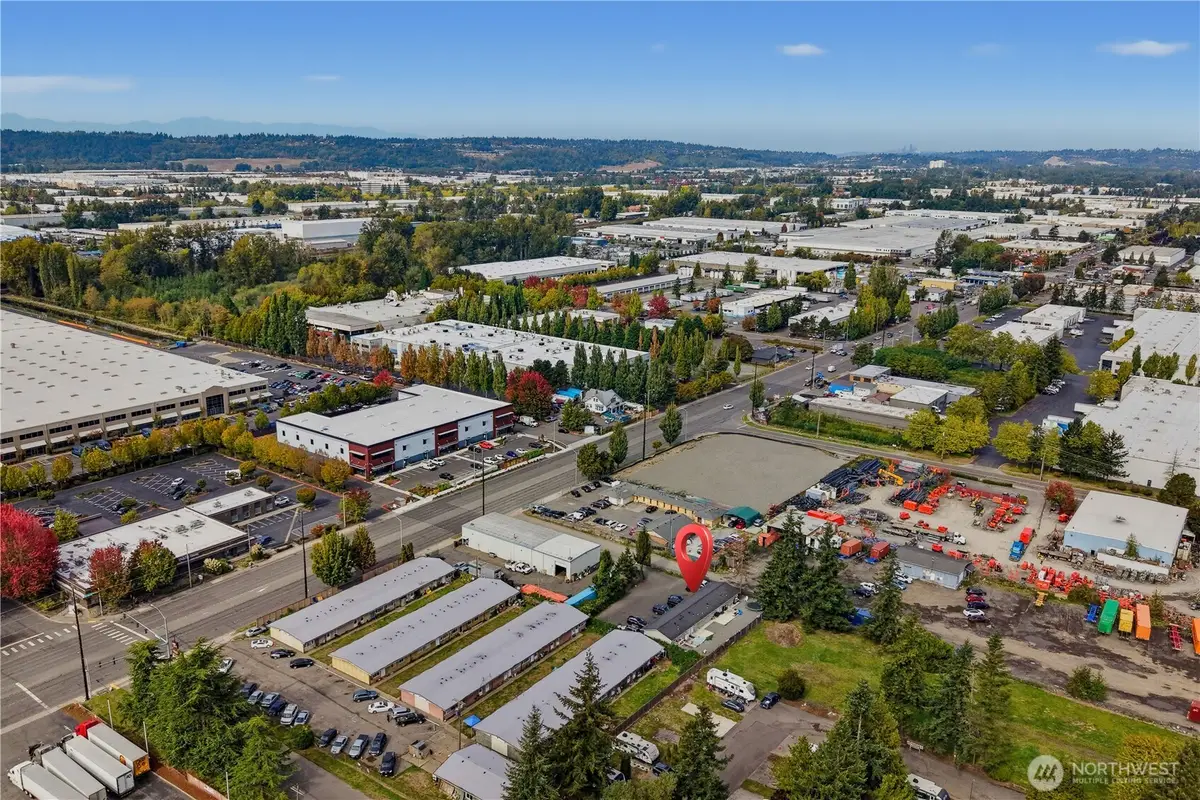 21902 84th Avenue S, Kent, WA 98032 - #1
