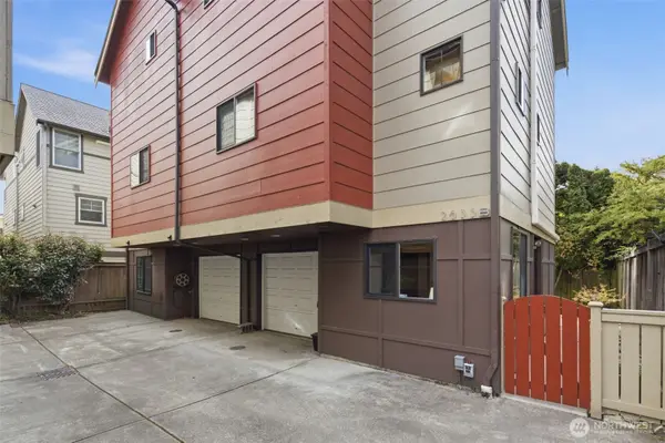 2633 NW 58th Street #B, Seattle, WA 98107
