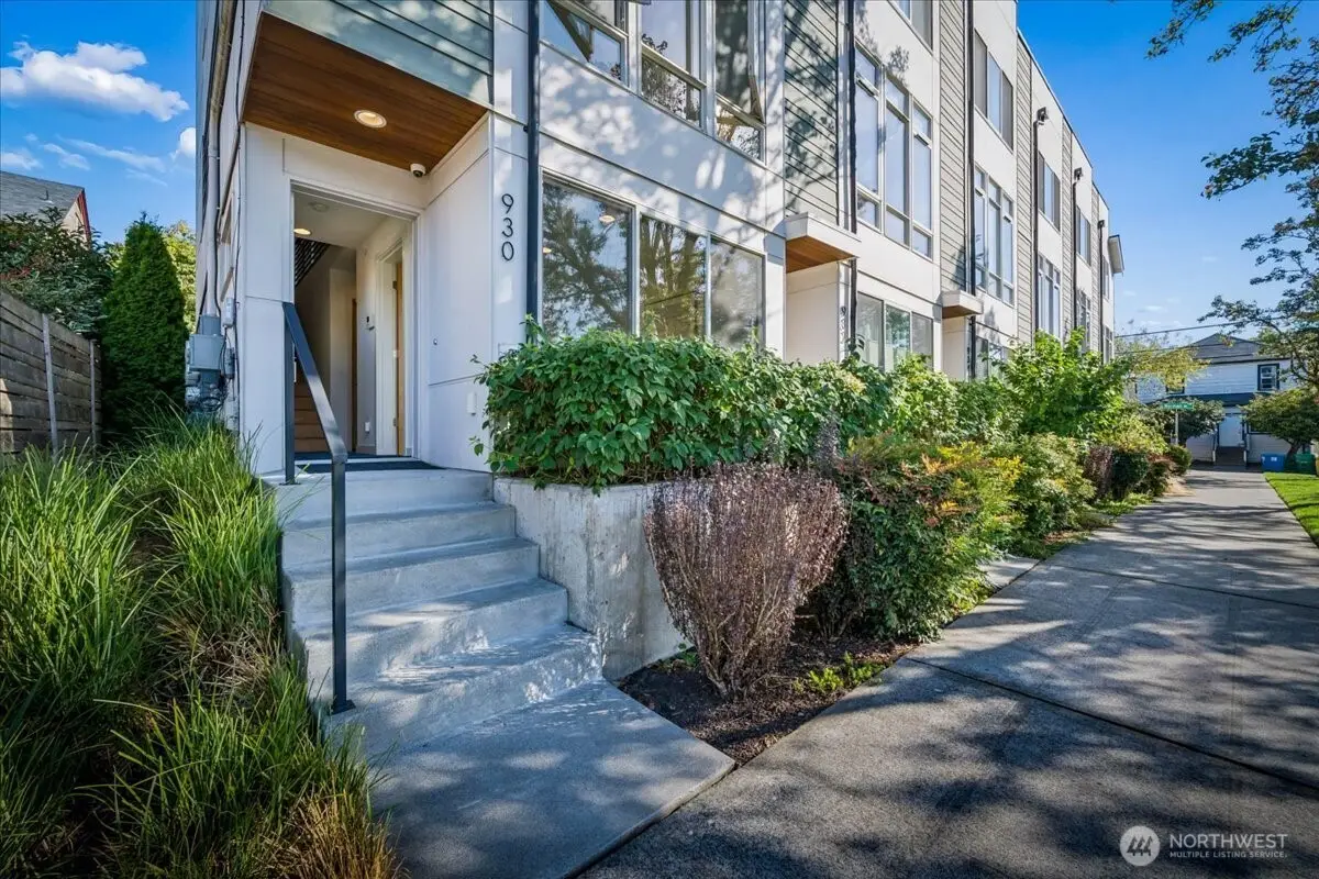 930 28th Avenue S, Seattle, WA 98144 - #1