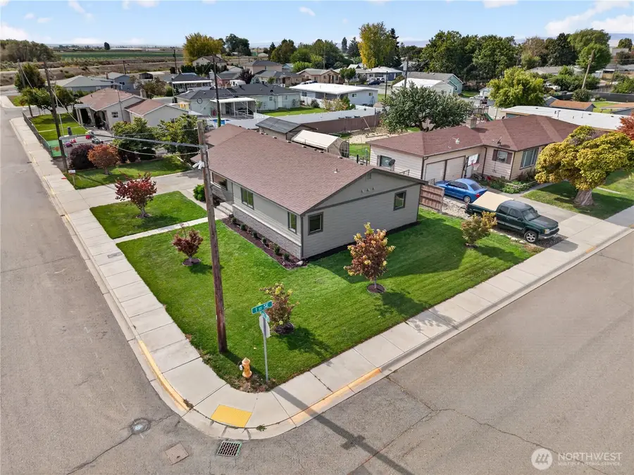 903 6th Ave Se, Quincy, WA 98848 - #3