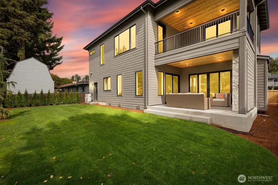 1607 Kennewick Avenue Ne, Renton, WA 98056 - #2