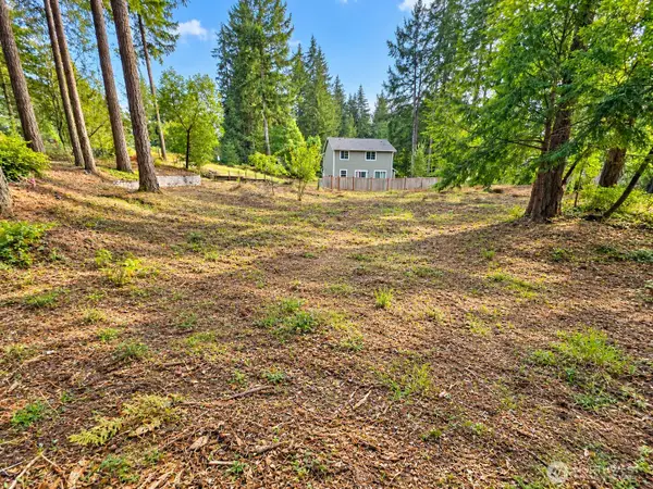 1614 190th Avenue Sw, Lakebay, WA 98349