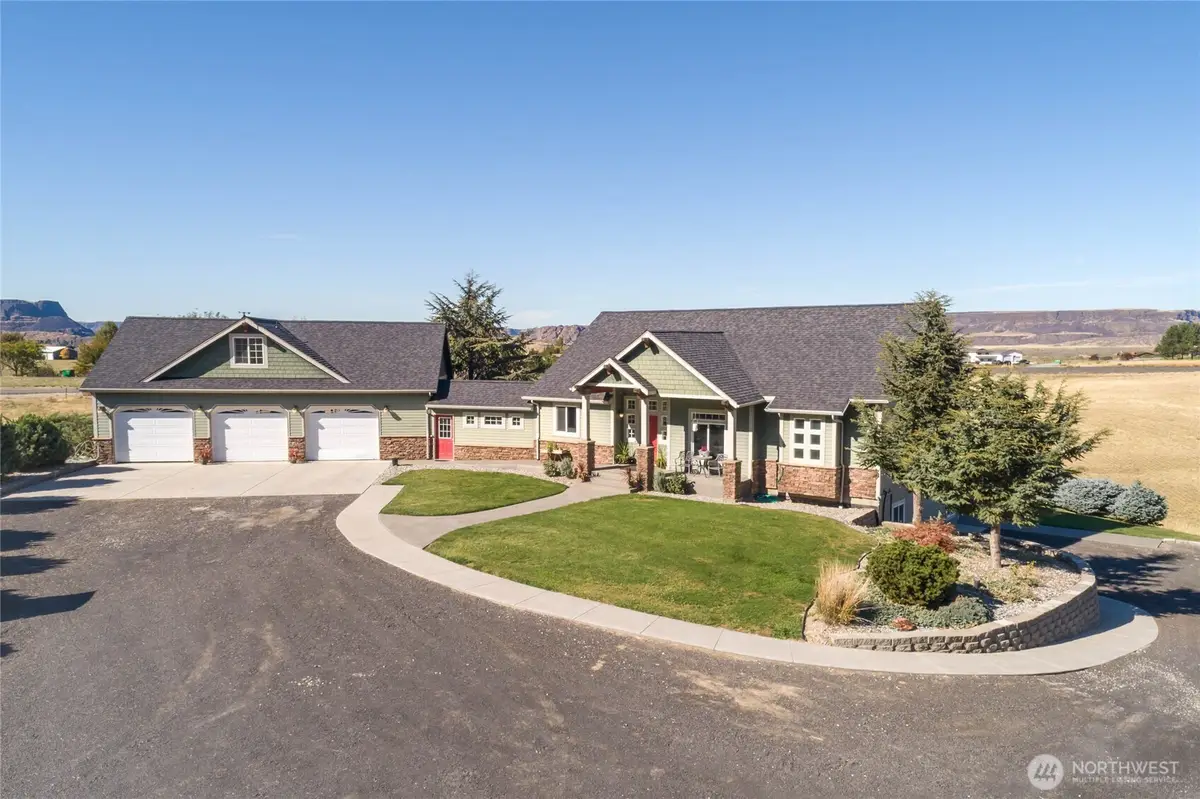 55776 Bay Area Drive Ne, Electric City, WA 99123 - #1