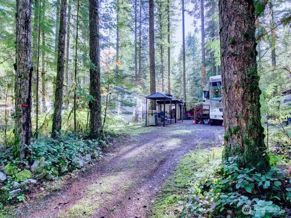 145 Goldrush Road, Deming, WA 98244
