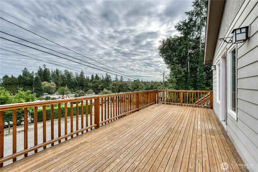 2005 Jensen Avenue, Bremerton, WA 98310 - #3
