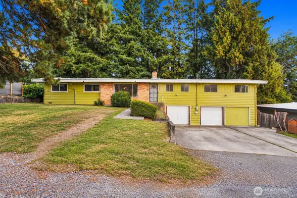 12900 76th Avenue S, Seattle, WA 98178