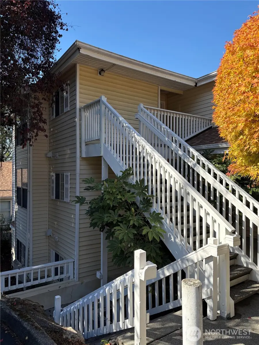2640 118th Avenue Se #301, Bellevue, WA 98005 - #2