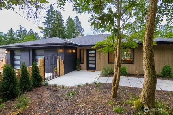 16040 36th Avenue Ne, Lake Forest Park, WA 98155