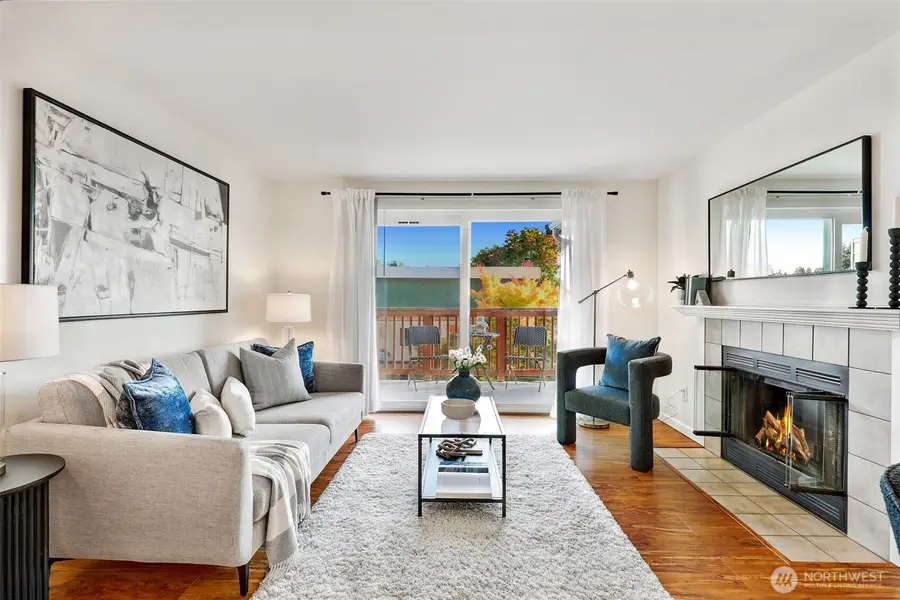 7000 Cleopatra Place Nw #301, Seattle, WA 98117 - #3