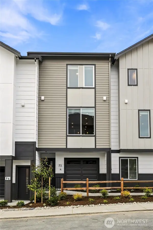 16202 Manor Way #D6, Lynnwood, WA 98087