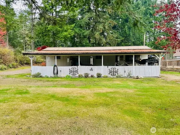 1231 E Island Lake Drive, Shelton, WA 98584