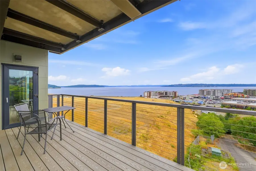 5204 N Bennett Street #311, Ruston, WA 98407 - #2