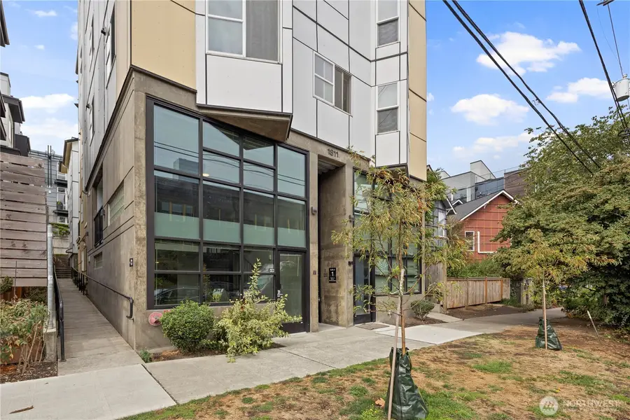 1811 20th Avenue, Seattle, WA 98122 - #2