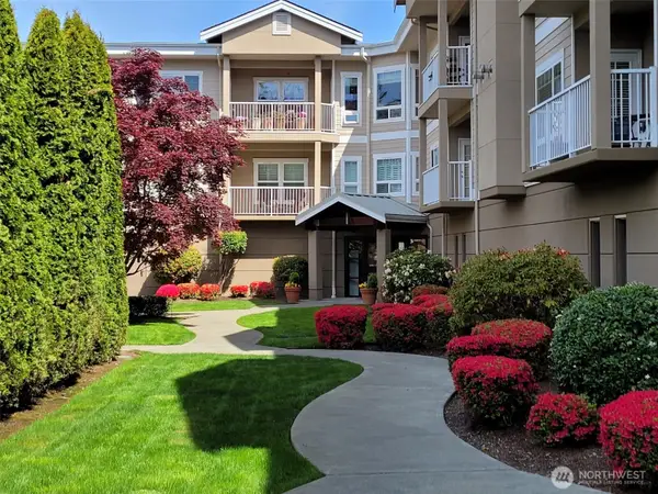 1854 NW 195th Street #205, Shoreline, WA 98177