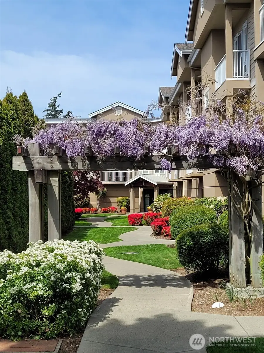 1854 NW 195th Street #205, Shoreline, WA 98177 - #2