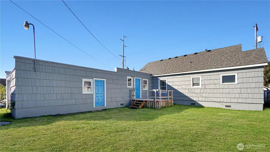 2722 Pacific Avenue, Hoquiam, WA 98550 - #2
