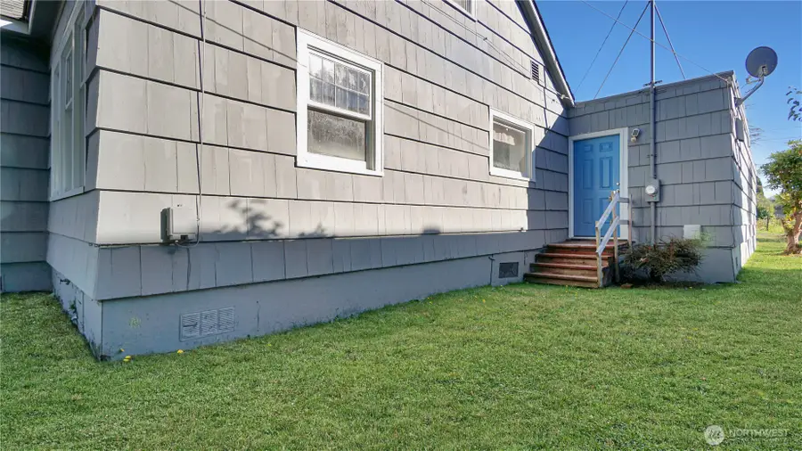 2722 Pacific Avenue, Hoquiam, WA 98550 - #3