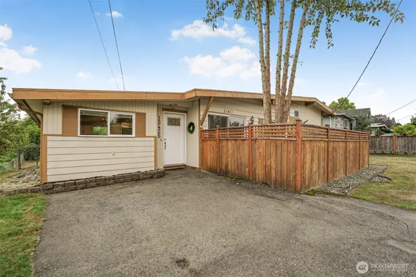 15425 SE 11th Street, Bellevue, WA 98007