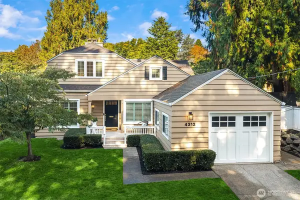 4312 W Ruffner Street, Seattle, WA 98199