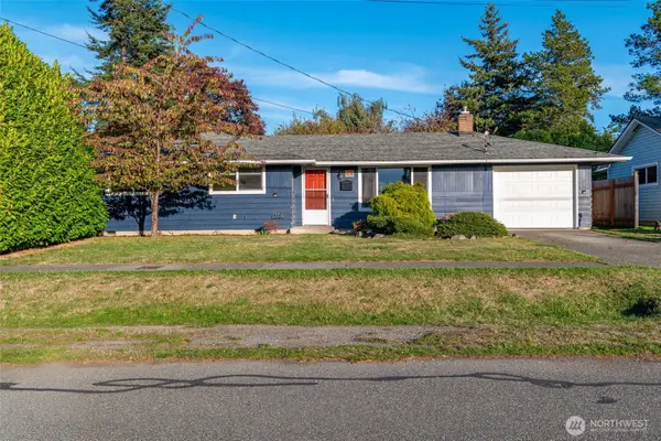 324 NE Queets Street, Oak Harbor, WA 98277