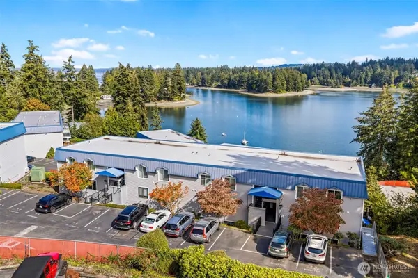 924 Shorewood Drive #E-49, Bremerton, WA 98312