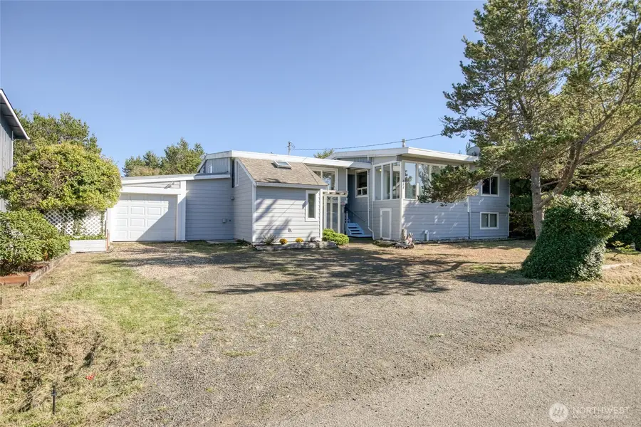 288 Sand Dune Avenue Nw, Ocean Shores, WA 98569 - #2