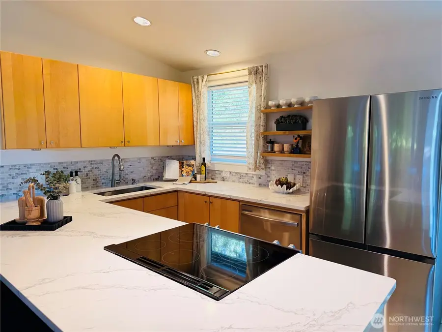 1574 NE Park View Drive #6, Bainbridge Island, WA 98110 - #2