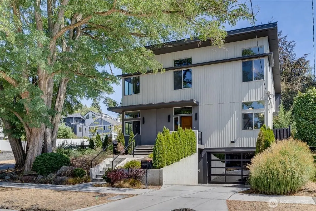 3454 33rd Avenue W, Seattle, WA 98199 - #1