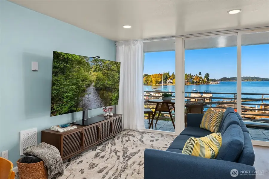 9520 Rainier Avenue S #204, Seattle, WA 98118 - #3