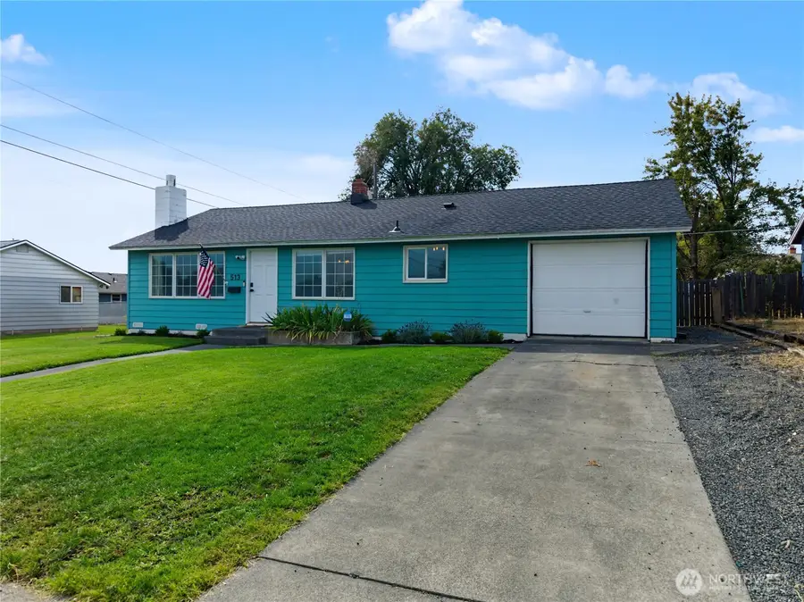 513 W Meridian Avenue, Moses Lake, WA 98837 - #2