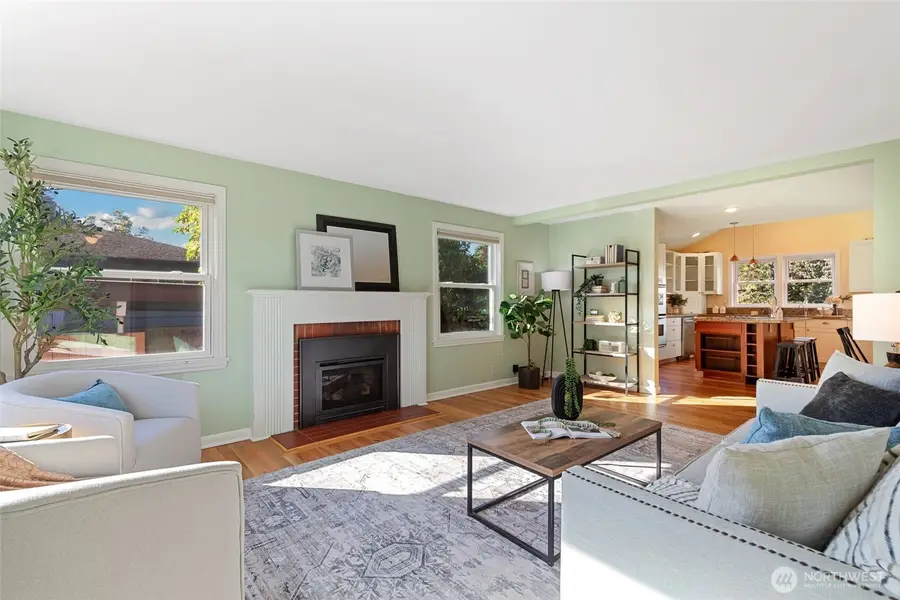 7711 Sunnyside Avenue N, Seattle, WA 98103 - #2