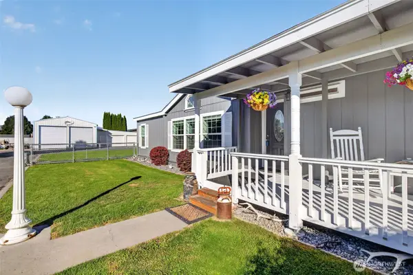 407 Nightengale Place, East Wenatchee, WA 98802