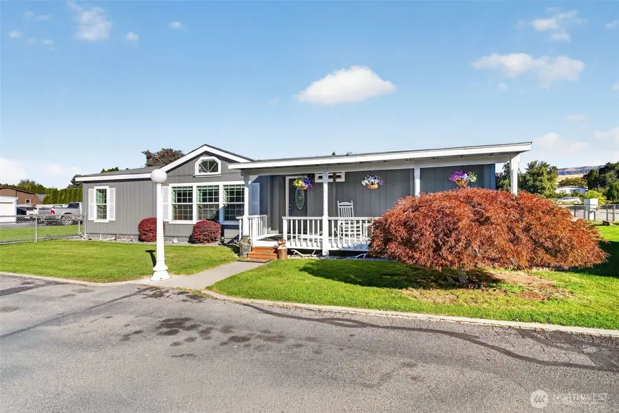 407 Nightengale Place, East Wenatchee, WA 98802 - #3
