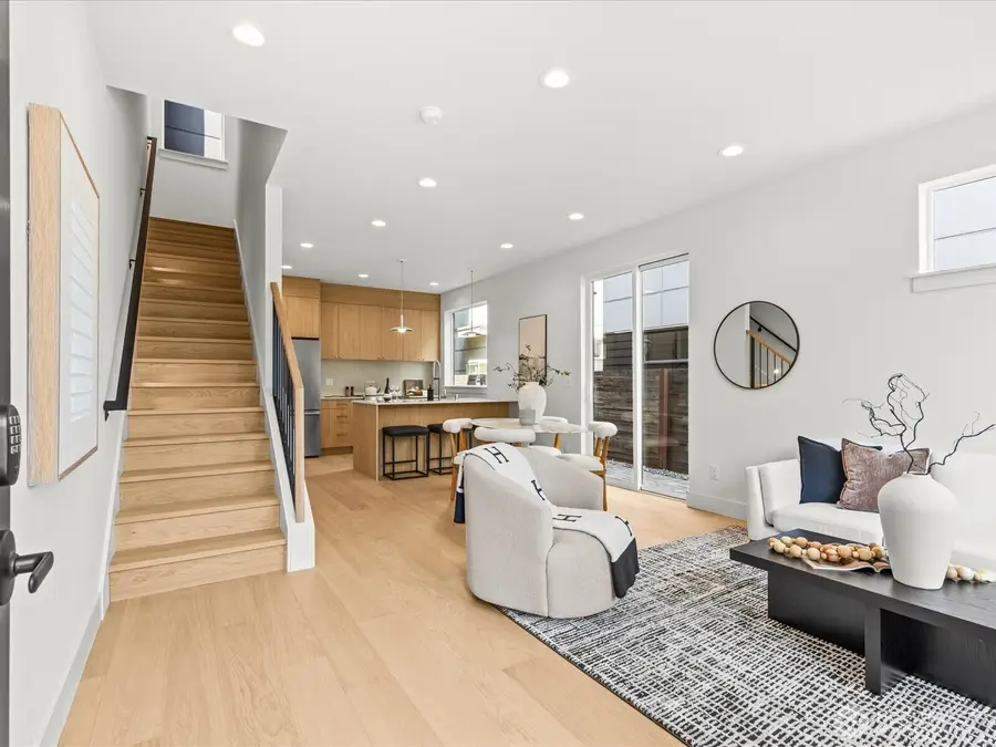 4326 Woodlawn Avenue N #A, Seattle, WA 98103 - #3